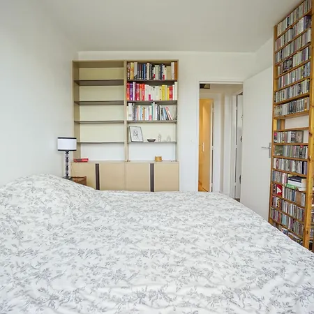 65 M2 - Magnificent View On Paris!
